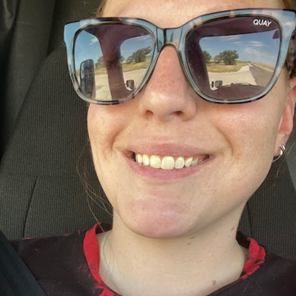 Meet your Posher, Felicia - Picture 1 of 1